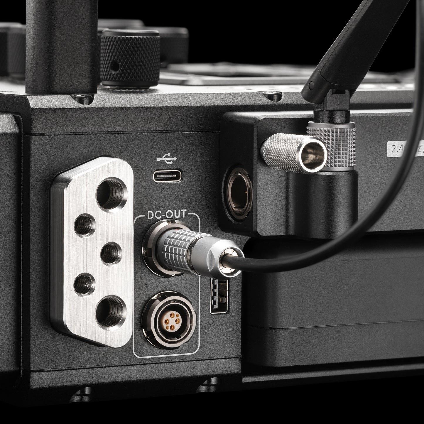 30m DJI CANBUS Extension Cable ‣ Control Deck + Master Wheels + Force Pro to DJI High-Bright Remote Monitor